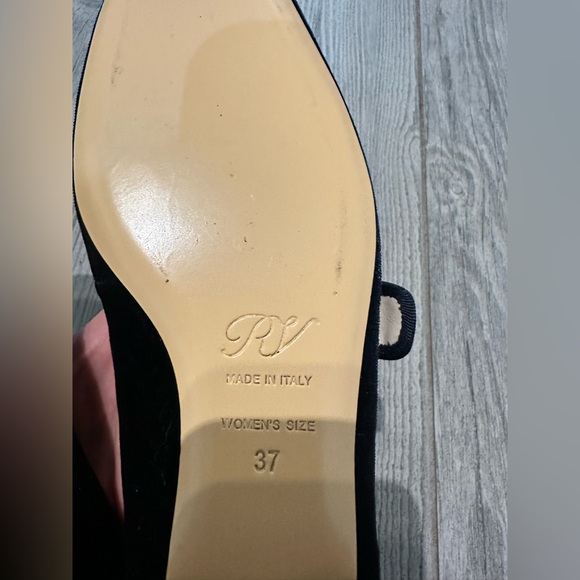 Roger Vivier Très Vivier Strass Crystal-embellished Velvet MaryJane Ballet Flats - Picture 10 of 14